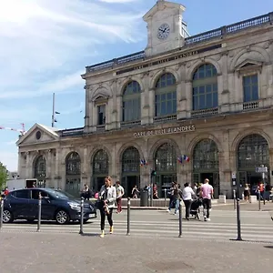 Renovated 2-bedroom Duplex Near Metro. , Lille France