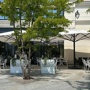 Residhome Paris *** Clamart