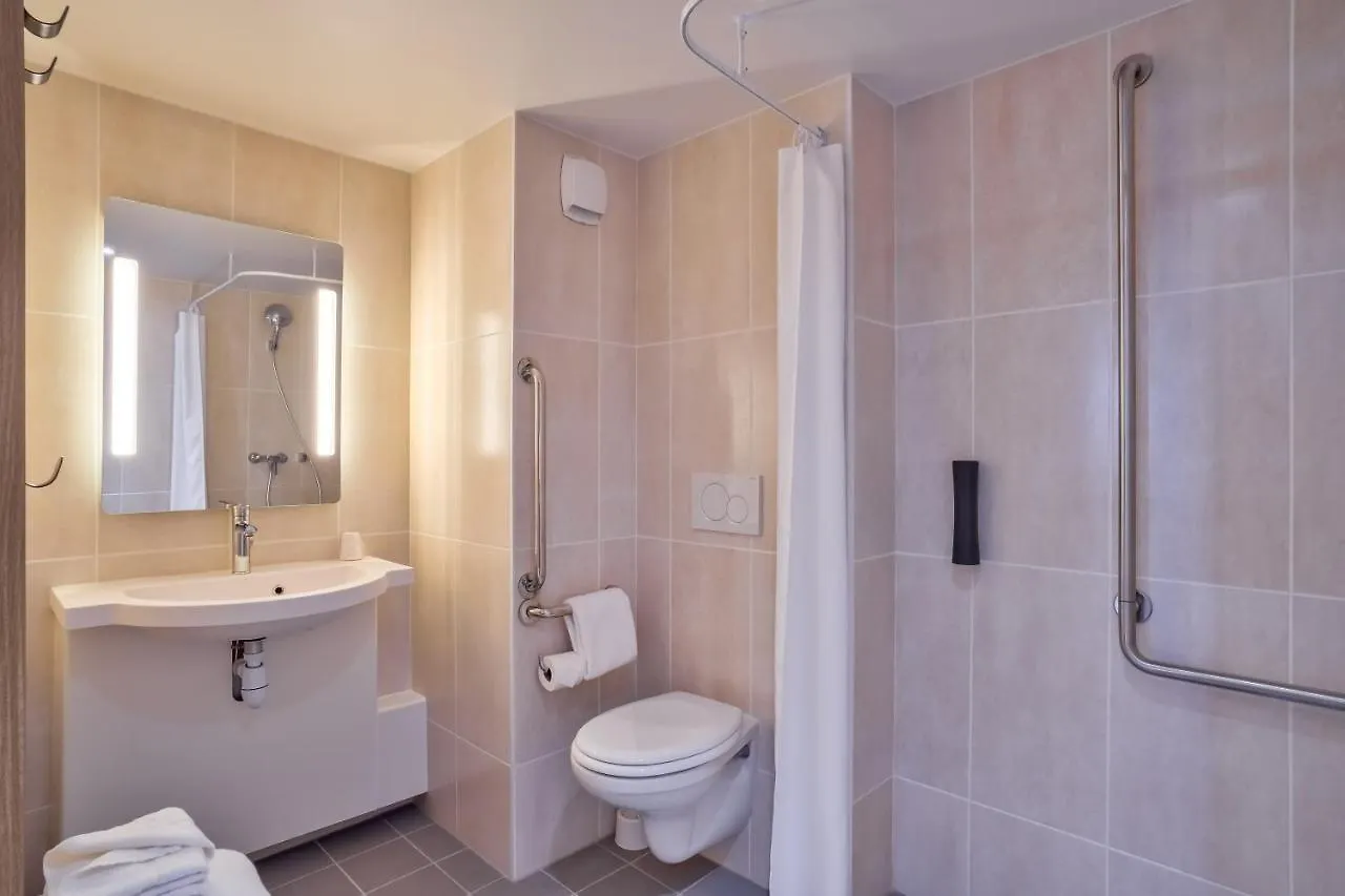 B&B HOTEL Paris Créteil 3*,